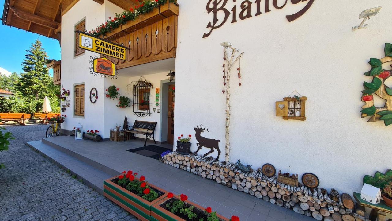 Garni Biancaneve Ruffre-Mendola Kültér fotó