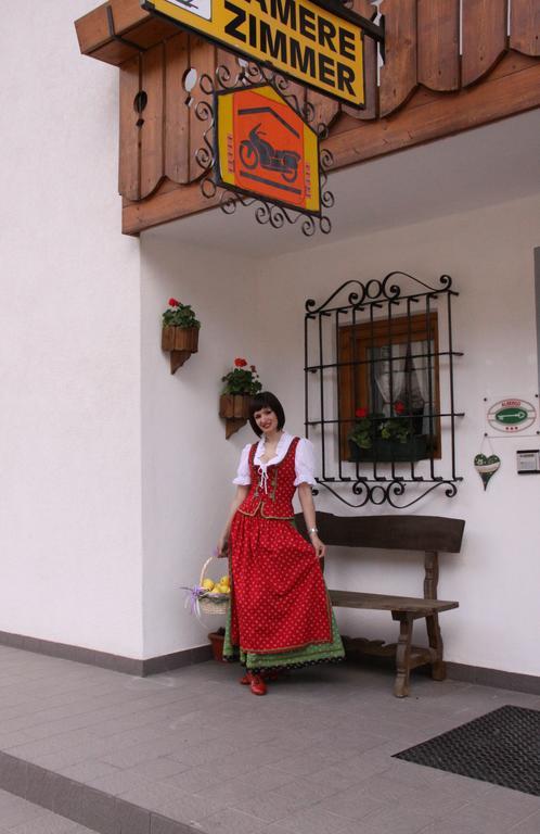 Garni Biancaneve Ruffre-Mendola Kültér fotó