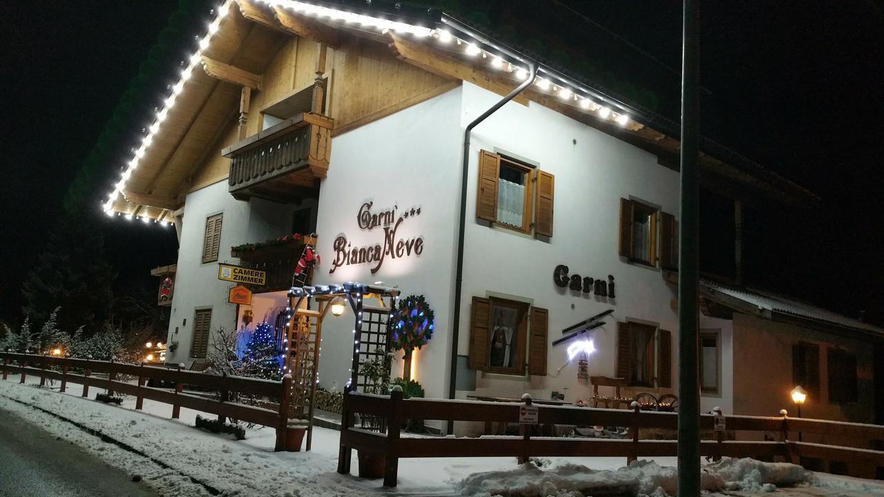 Garni Biancaneve Ruffre-Mendola Szoba fotó